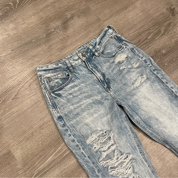 American Eagle Comfort Stretch Waistband Distressed Ripped Jeans Size 6 - Picture 2 of 7